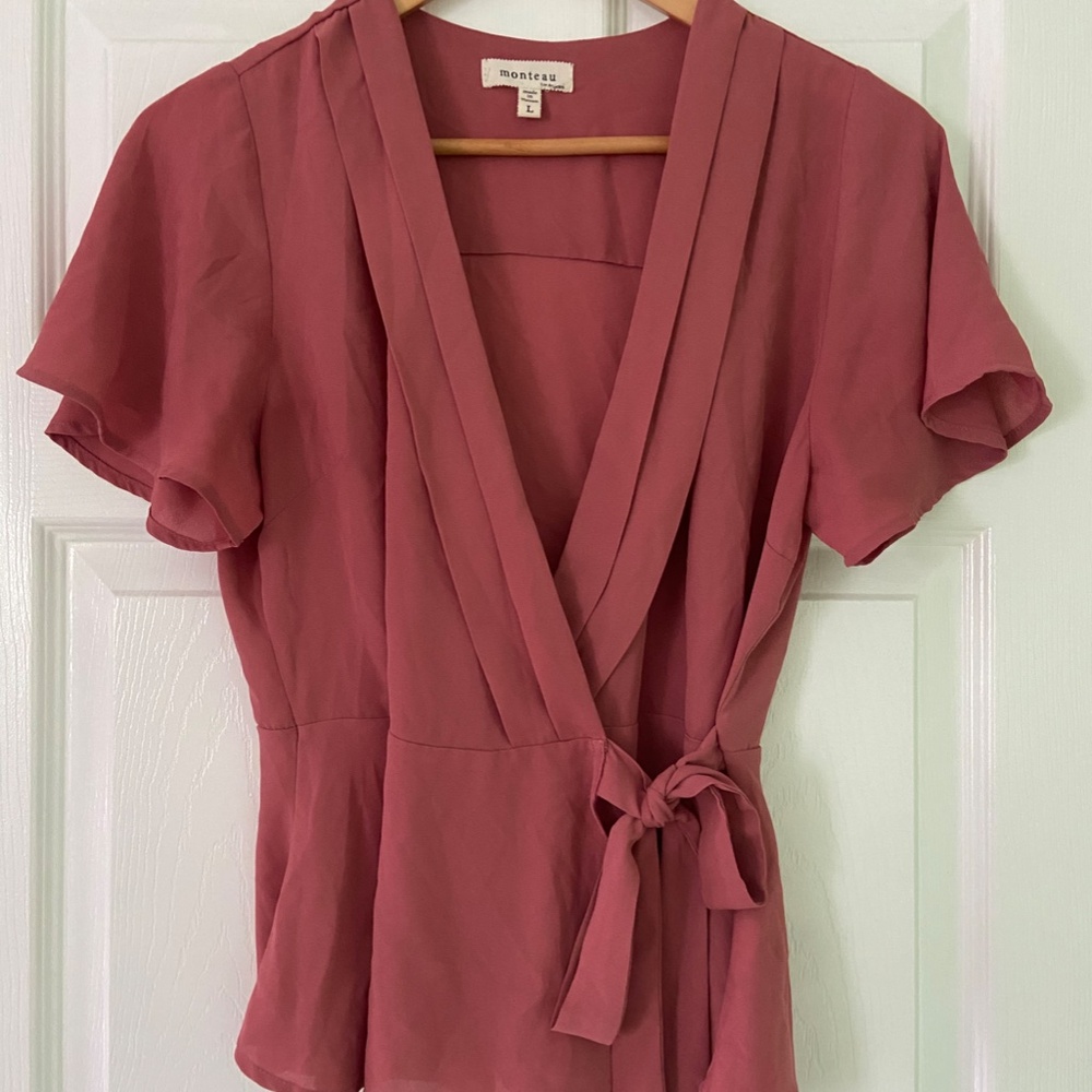 Monteau Cross Body Top NWOT